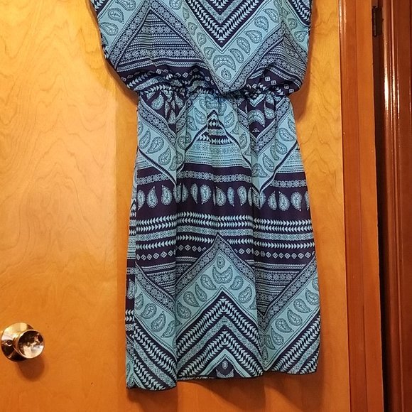 Sheer Short Sleeve Dress - Picture 3 of 8